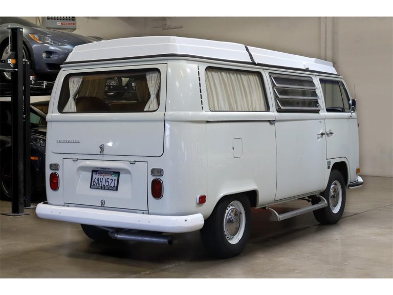 1971 Volkswagen Westfalia Camper - American Hot Rods