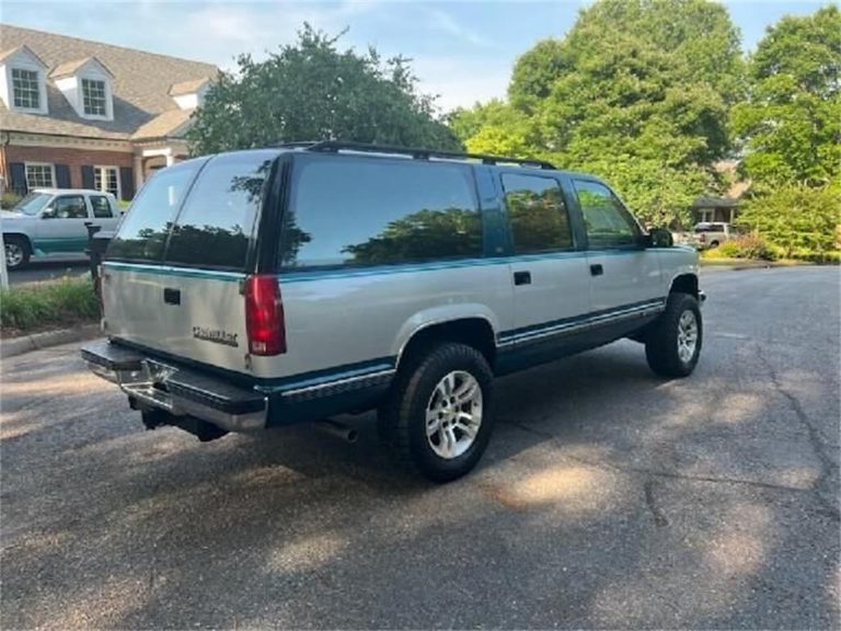 1993 Chevrolet Suburban - American Hot Rods