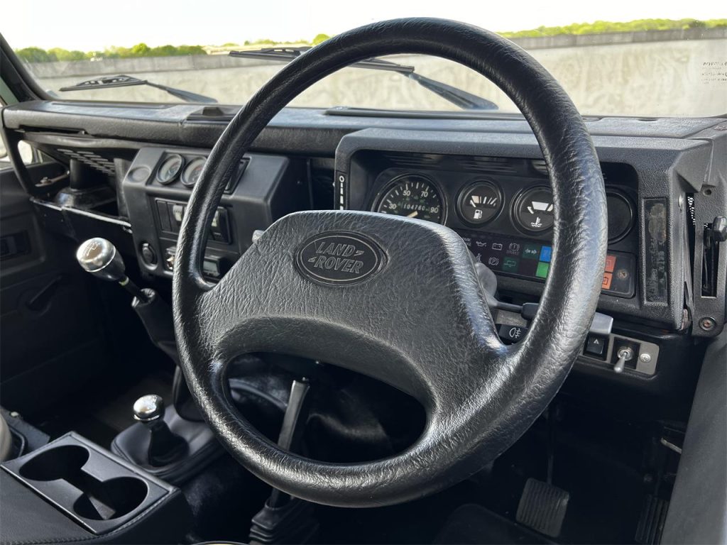 1993 Land Rover Defender - American Hot Rods